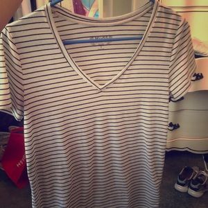 White and black stripped short sleeve tshirt